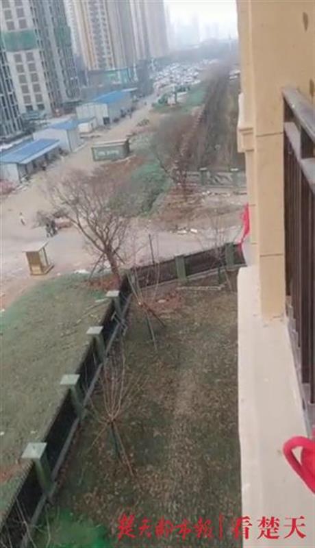 东北第一高楼跳楼_沈阳农民工工资纠纷_农民工跳楼欠薪事件