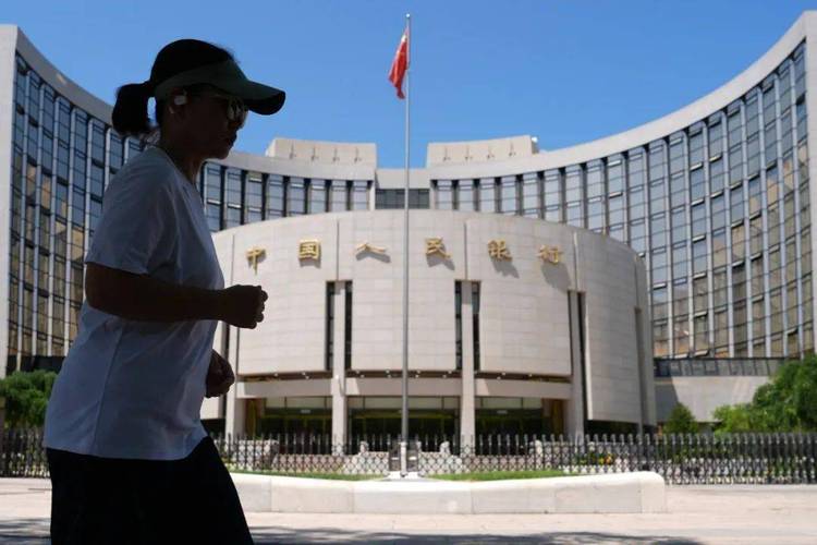  中国人民银行2025年第二季度货币政策 __央行汇率措施
