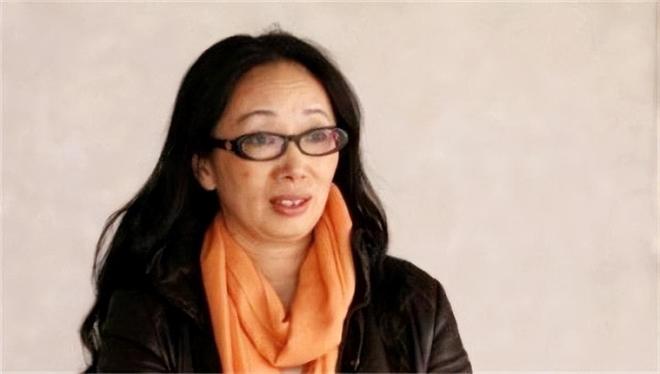 戴秀丽的故事_戴秀丽如何成为女首富_戴秀丽和宫磊