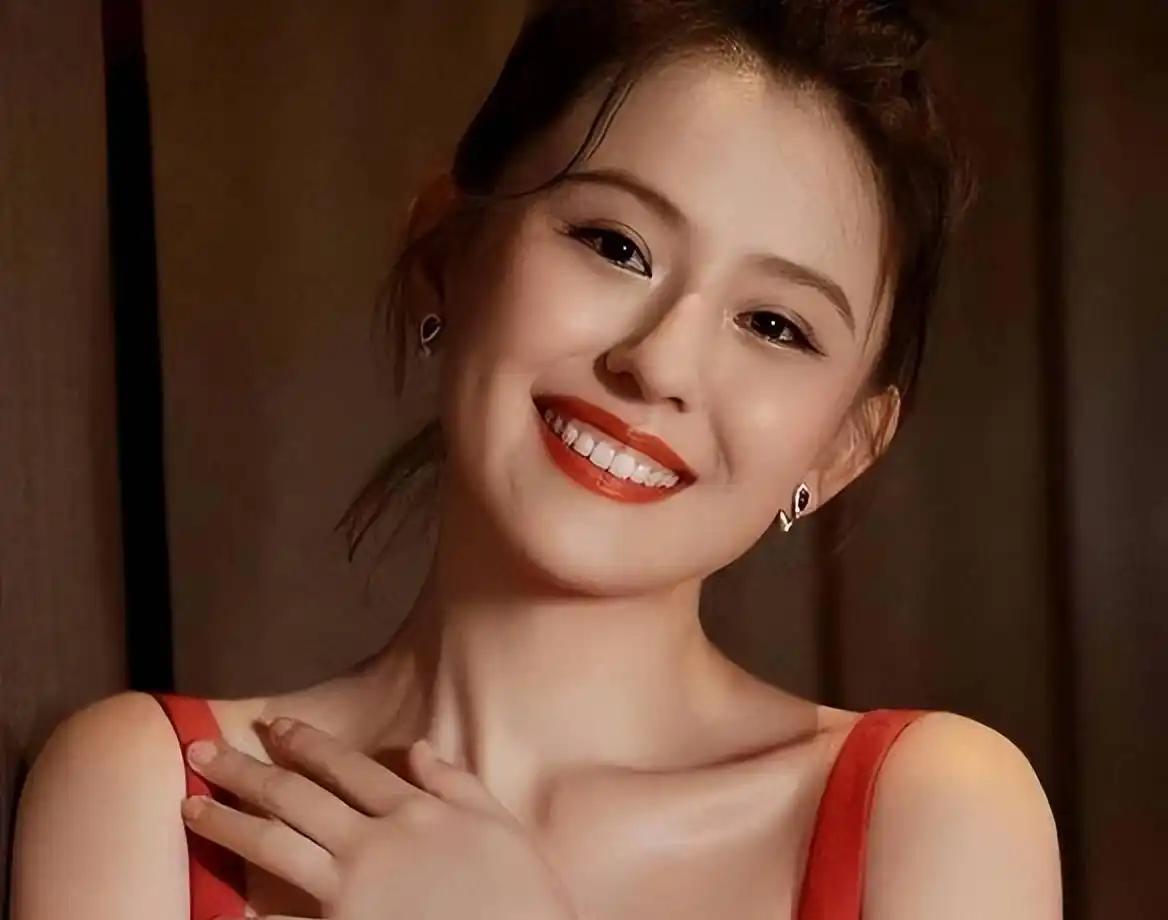 热依扎周游婚姻状况_热依扎和周游分手_热依扎周游恋爱史