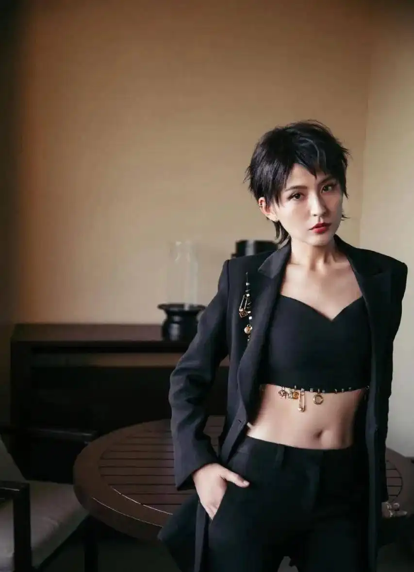 热依扎周游婚姻状况_热依扎和周游分手_热依扎周游恋爱史