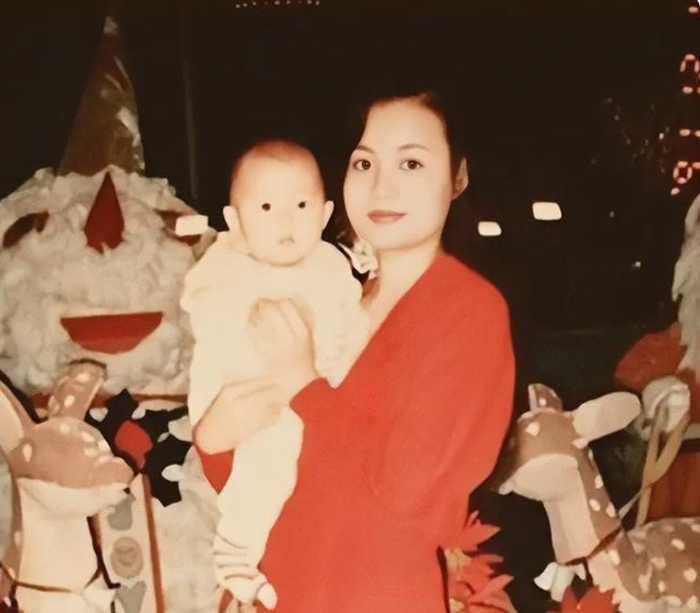 咸郎平 郭美美_郭美美老妈郭登峰 郎咸平节目 郭美美红十字会事件