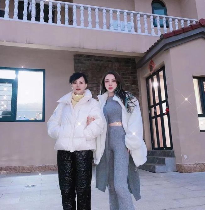 咸郎平 郭美美_郭美美老妈郭登峰 郎咸平节目 郭美美红十字会事件