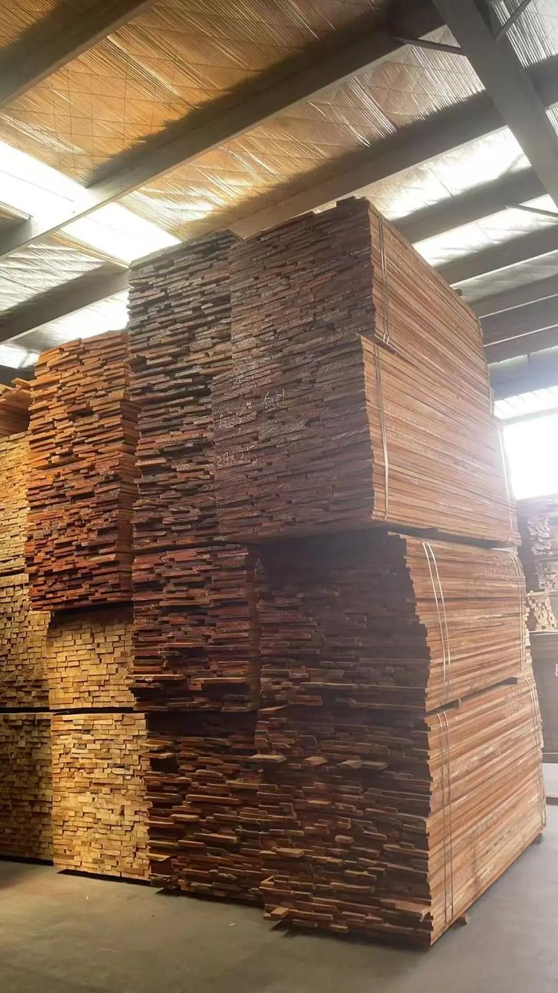 非洲楝和大叶桃花心木_大非洲楝木材_可西浦木材
