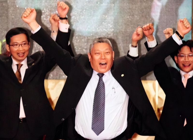 旺旺集团 蔡衍明 两岸关系_中国旺旺 00151