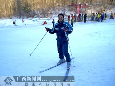 甘肃卫视天气预报主持人_广西气象台天气预报主持人张雷_张雷天气预报主持经历
