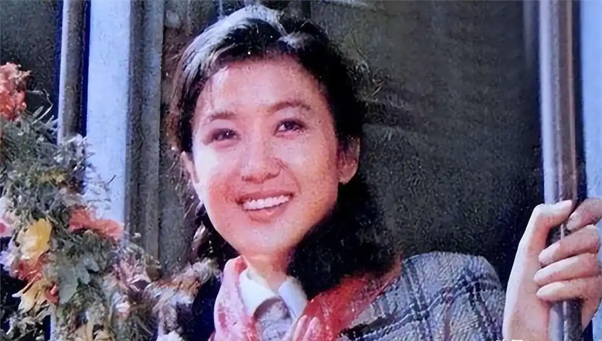 李小加夫人_李小玢 主持生涯_李小玢 退休生活