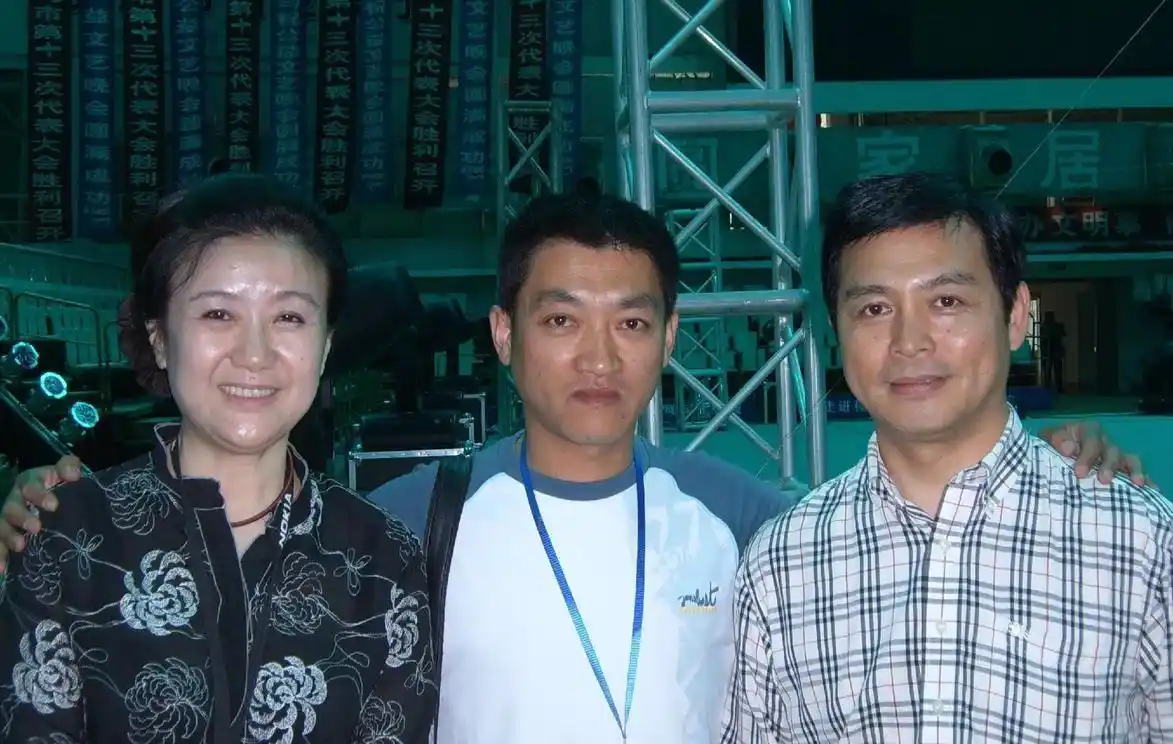 李小玢 退休生活_李小加夫人_李小玢 主持生涯