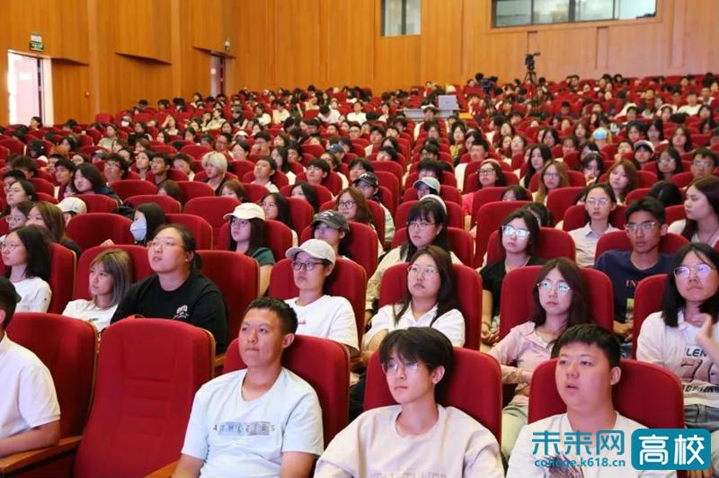 首都师范大学科德学院办学情况介绍_北京首都师范大学科德学院怎么样_首都师范大学科德学院开学第一课