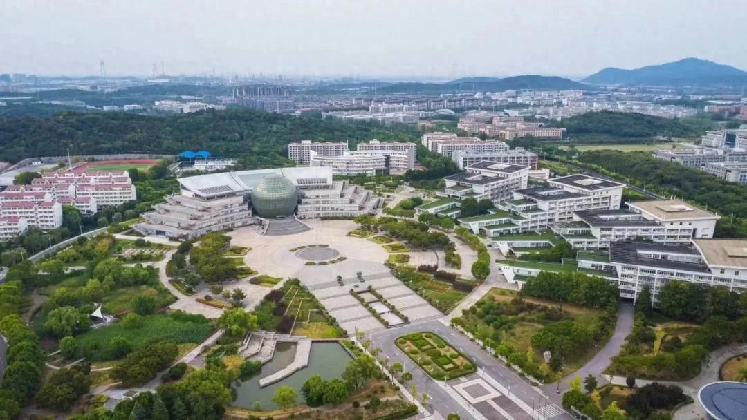 南京财经大学本科专业37个进入全国百强！