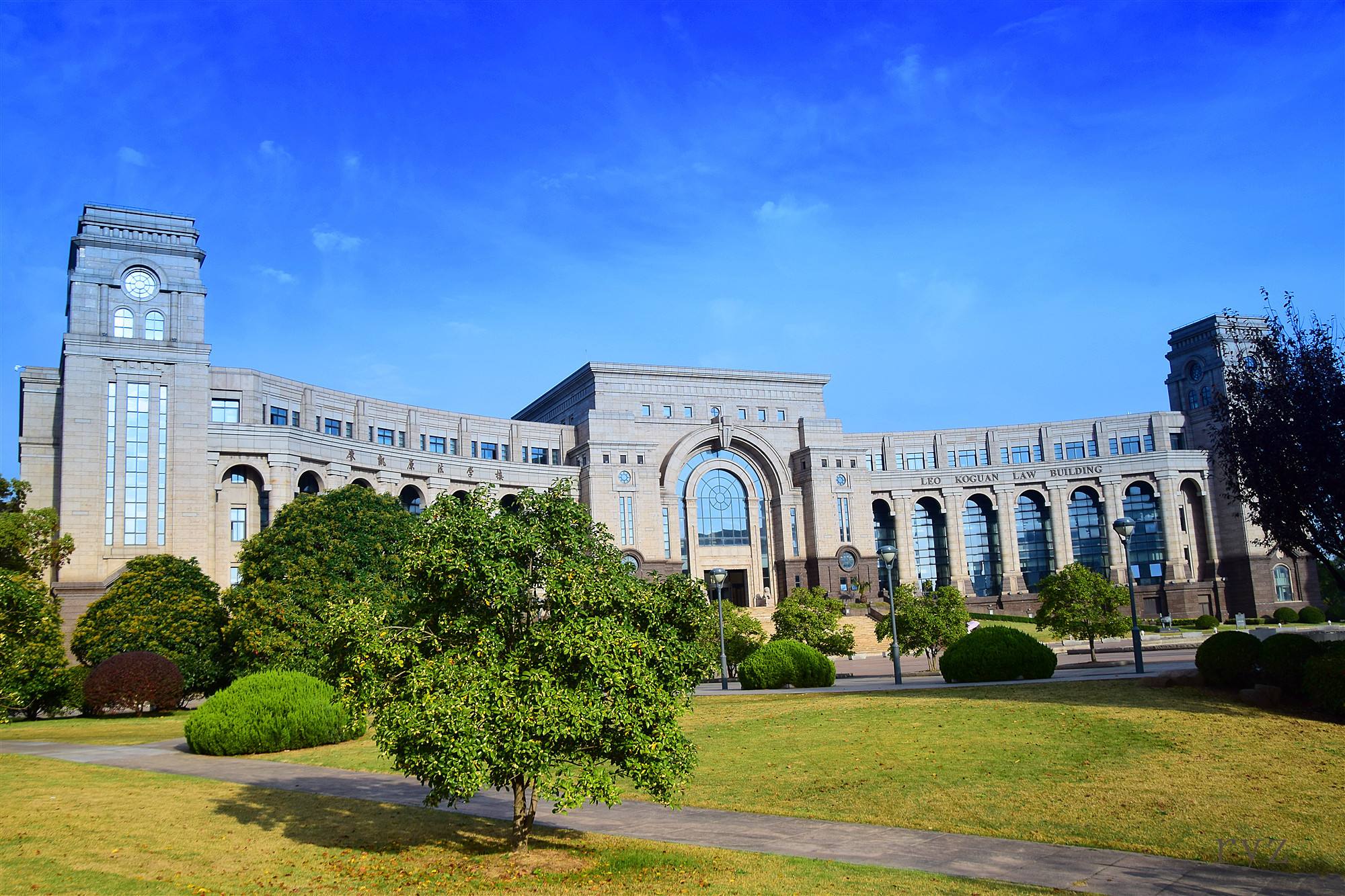 陈天桥 传奇游戏 争议人生_陈天桥妻子雒芊芊引关注