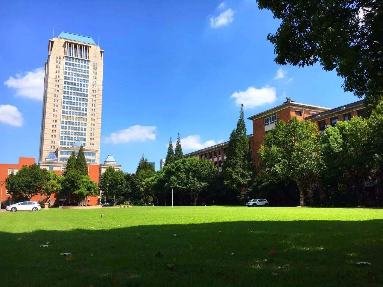 陈天桥妻子雒芊芊引关注_陈天桥 传奇游戏 争议人生